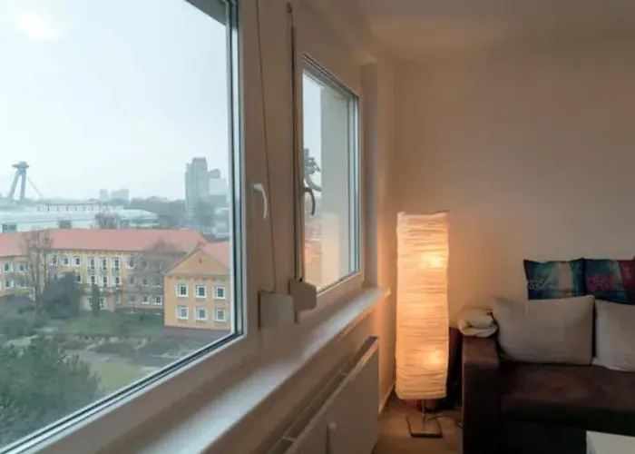 Spacious With Amazing Castle View *