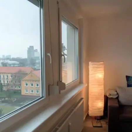 Spacious With Amazing Castle View *